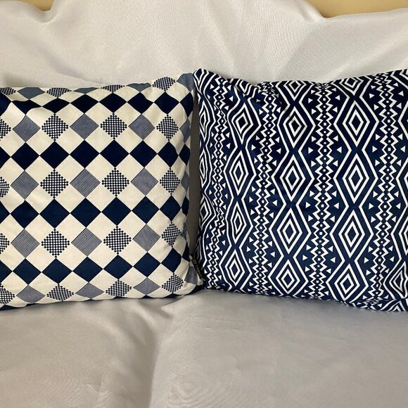 2 Piece Harlequin & Graphic Design Navy Blue & White Accent Pillow Case Set - Picture 6 of 6